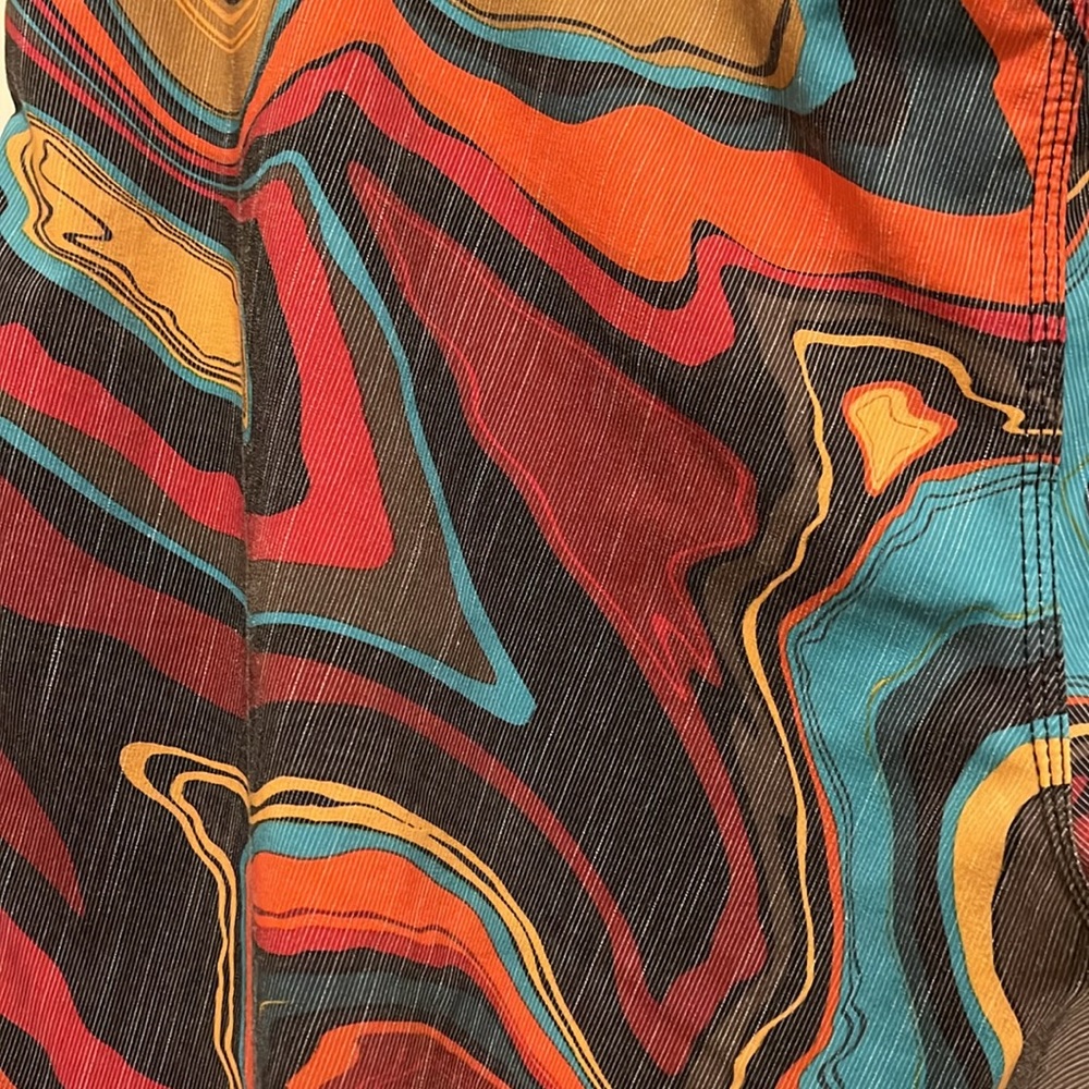 Billabong board shorts size 38. - Picture 3 of 6